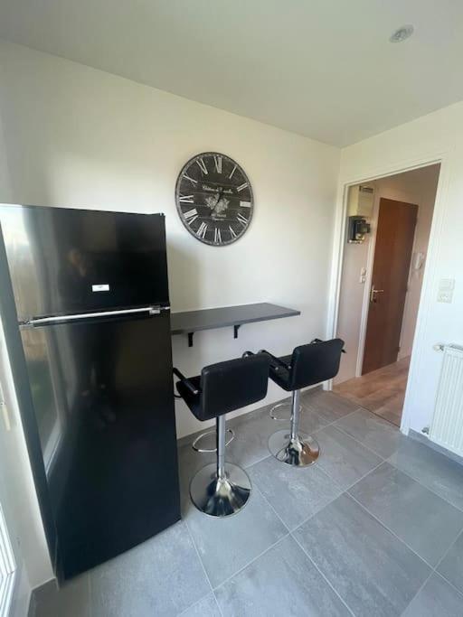 Le Belvedere Dernier Etage Avec Terrasse Wifi Fibre Apartment Tarbes Exterior foto