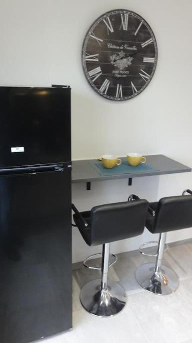 Le Belvedere Dernier Etage Avec Terrasse Wifi Fibre Apartment Tarbes Exterior foto
